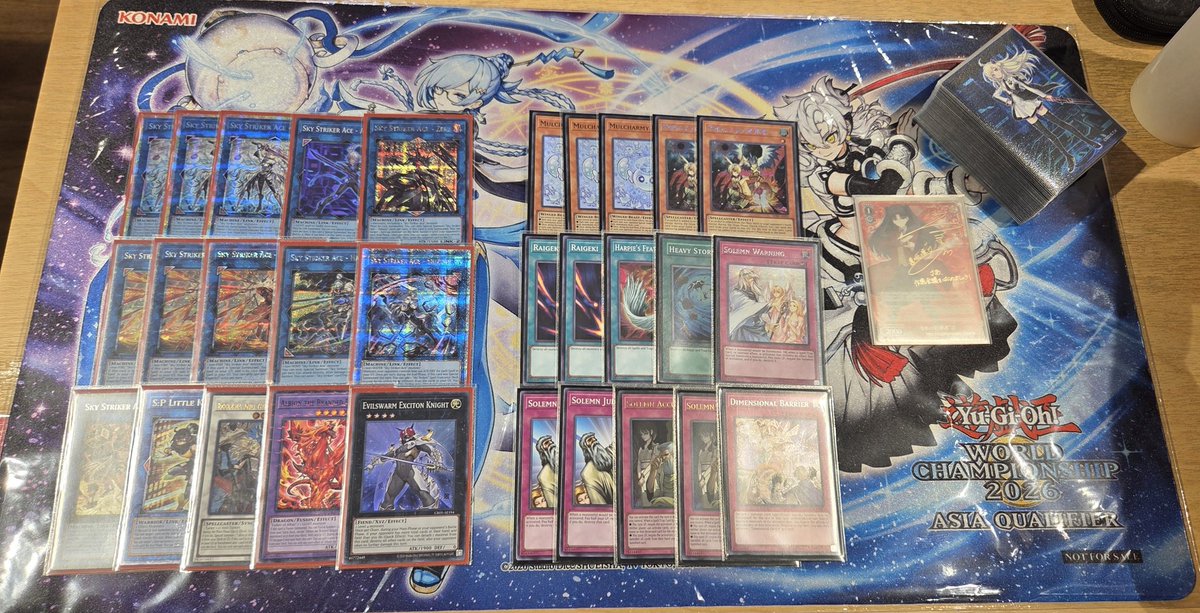 Ryan868666's tweet photo. WCQ Taiwan Asia English Final
Deck: Sky Striker    2nd

Mitsurugi Ryzeal OO
Sky Striker XOO
Branded Dracotail OO
Maliss XX
K9VS OO

Branded OO
 Kewl Tune OO
Branded Dracotail OXX

Thank you to everyone who practiced with me and supported me along the way. https://t.co/ZW7x0ScIG0