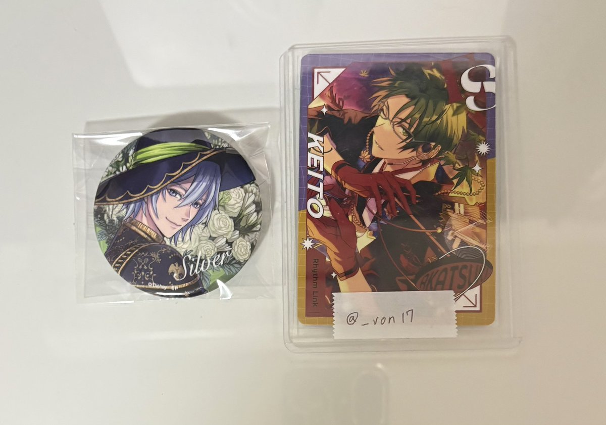 _von17's tweet photo. 【交換 譲渡】ツイステ 缶バッジ 寮服 ブルームバースデー

譲 リドル レオナ フロイド ジャック ラギー ヴィル セベク シルバー
求 寮服 アズール、ルーク各1

上段はアズールとの交換のみ
各1決まり次第定価＋送料にてお譲り可能です
お声掛けお待ちしております🙇🏼‍♀️ https://t.co/r5hHQj1g5P
