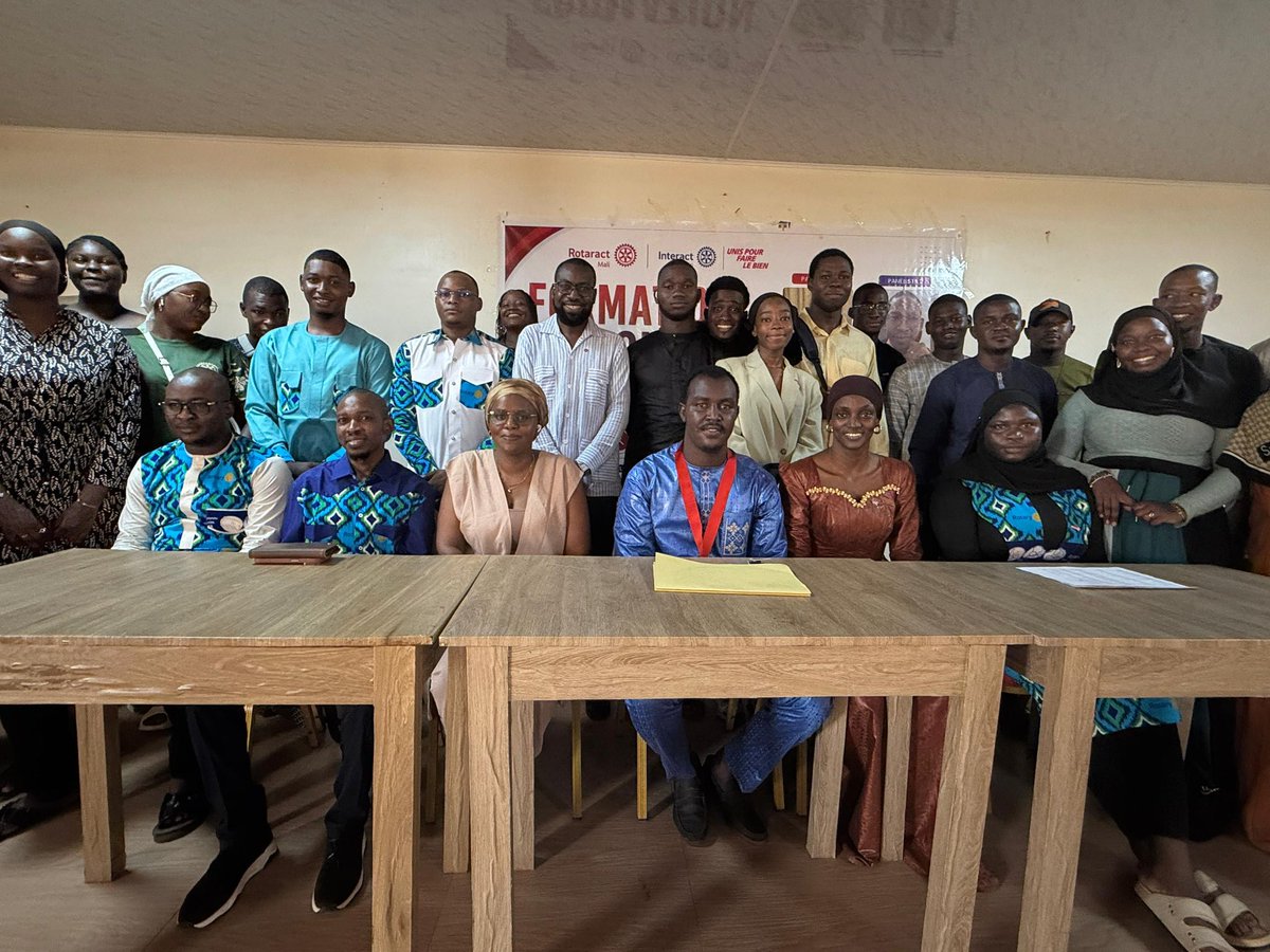 CNCRIMALI's tweet photo. FORMATION NATIONALE 2026 

Le 31 mai 2026 restera une date marquante pour le Rotaract et Interact du Mali. À travers cette Formation, nous avons réuni des jeunes leaders engagés autour d'un même objectif : renforcer nos compétences aujourd'hui pour mieux servir et diriger demain. https://t.co/5b9jd7iaXC