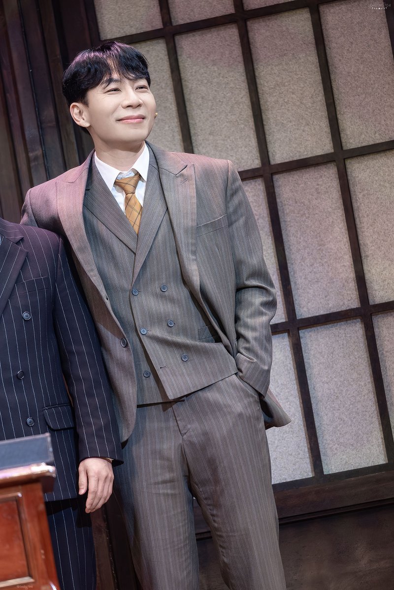 Loading704_pic's tweet photo. 260606 팬레터 밤공 커튼콜&amp;무대인사
이승현 배우님

앵콜공 막공까지 항상 좋은 공연 감사했습니다💓
좋은 날 또 만나요🫶

#이승현 #팬레터 https://t.co/TpgvZUK4HN