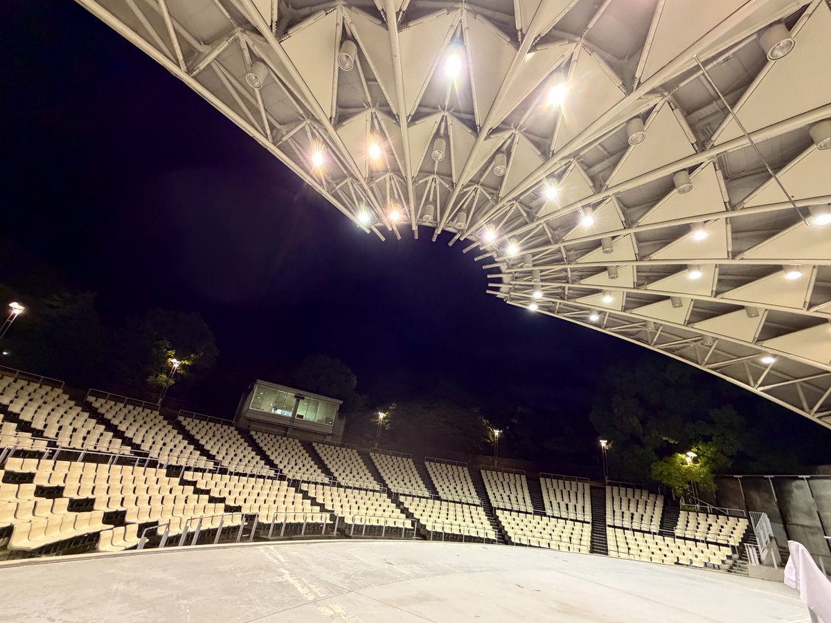 rainbowhill2012's tweet photo. #服部緑地RAINBOWHILL 番外編
ムジカジャポニカ 20thフェスティバル　

始まりから全力。
濡れましたが晴れでした。
本当にありがとうございました。

…夢のようだ。
次は9/27(日)に。 https://t.co/KhifXhJ966
