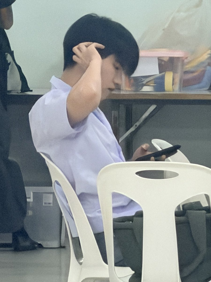 iam_iccx's tweet photo. 🦦 : วันนี้คีนจับหูตัวเองแล้วกี่รอบ

น้องคีนเคยบอกชอบจับหูซีเล่นเพราะมันนุ่ม แต่งอนอยู่เลยจับหูตัวเองแทนอ่อ เอ็นดูมากกก ติดแฟนมากก แต่ขี้งอนมากกว่า5555555555

WEIRDO 101 Q6

#WEIRDO101Series 
#seakeen #sea_ta_lay #keenkeno https://t.co/N6WirvIvYz