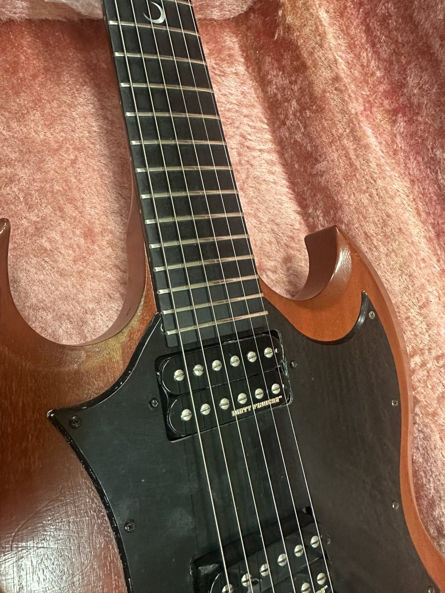 Gibson sg 24フレットに増設 指板加工 ピックガード加工 すり合わせ