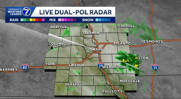 AinsleyGoebel's tweet photo. Scattered showers this morning, especially in Iowa. Spotty showers and maybe a rumble of thunder possible into the afternoon. Not a washout! https://t.co/bXu8LoqDaf