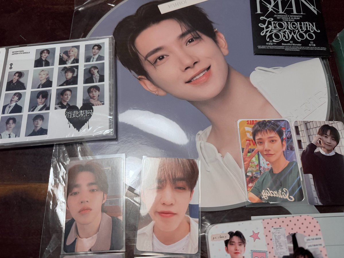 usershuas's tweet photo. di mo man lang ako pinigilan!?!?!? @sikkiecheolhui  😭 okei! bias line reveal!

this man + shohikigen @helloggyumi 
tin case + magnetic clip @bytwinklets 
photocards @tinysartgallery 
picket + wanderlust @KPopCityPH 

#SecretsUnderTheMoonlight 🌙 https://t.co/mZaTDG4Ebp