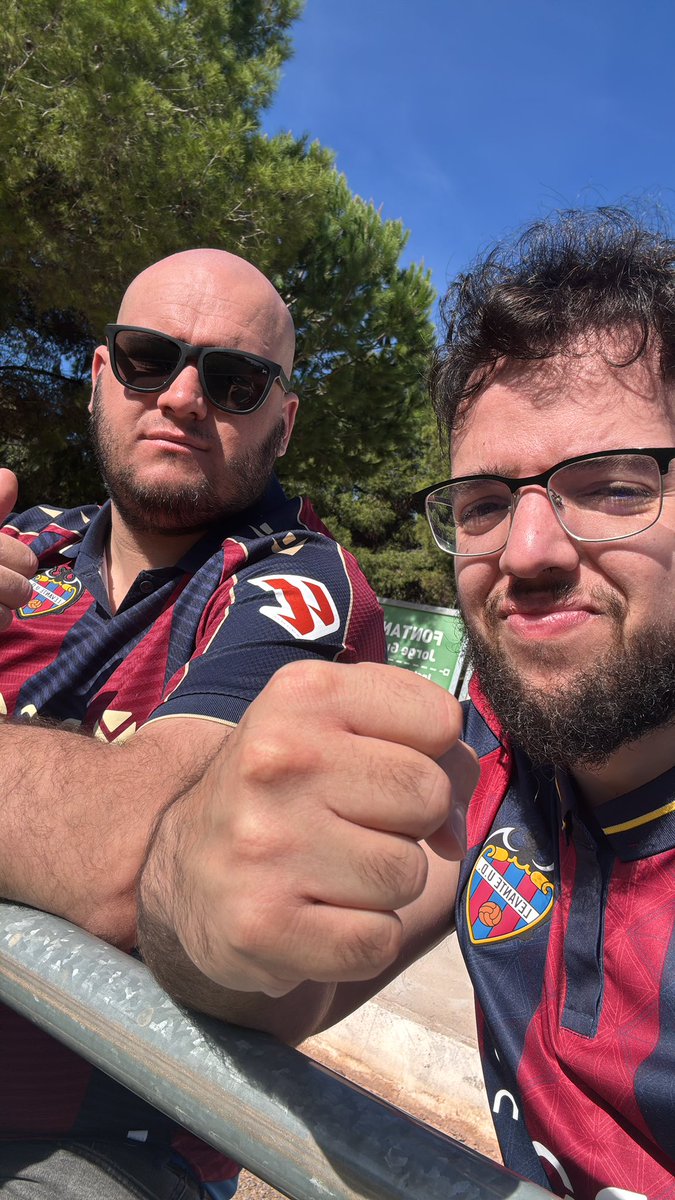 MecanicaLaRana's tweet photo. 🏟️ 14/17 + 2/2 playoffs 
🚘 1181 kilómetros 

Muy orgulloso del equipo y de cómo han peleado hasta el final a pesar de las circunstancias adversas. GRACIAS INFINITAS por lo que nos habéis hecho vivir este año y por el trato que hemos recibido a lo largo de la temporada. https://t.co/xrr6KHEe4Q