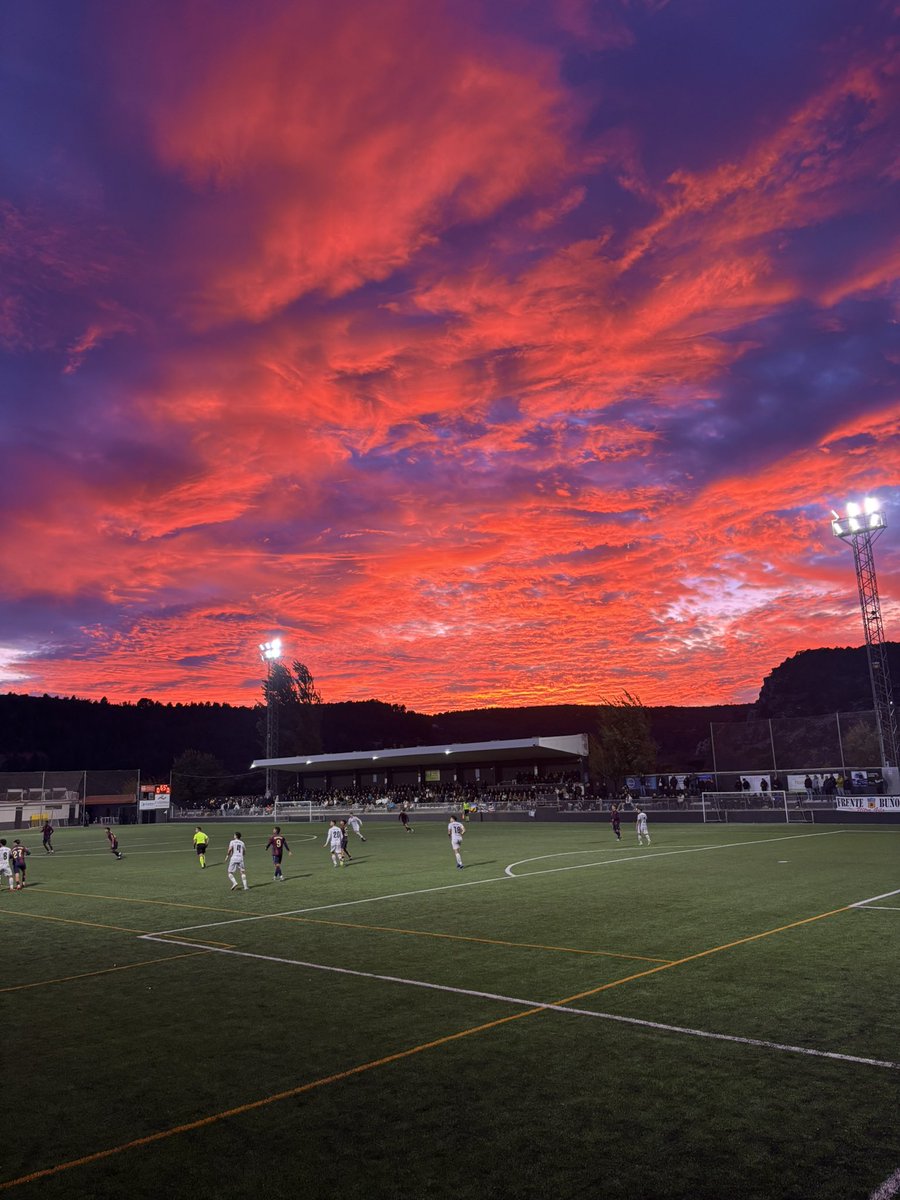 MecanicaLaRana's tweet photo. 🏟️ 14/17 + 2/2 playoffs 
🚘 1181 kilómetros 

Muy orgulloso del equipo y de cómo han peleado hasta el final a pesar de las circunstancias adversas. GRACIAS INFINITAS por lo que nos habéis hecho vivir este año y por el trato que hemos recibido a lo largo de la temporada. https://t.co/xrr6KHEe4Q