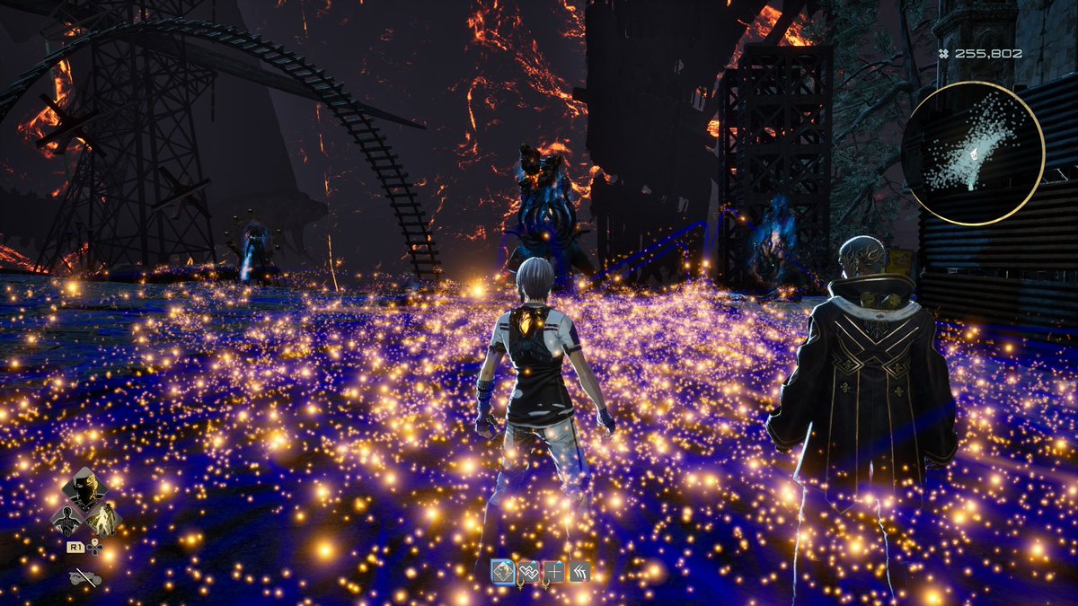 snsired's tweet photo. レア武器ドロップマラソン中。自分の行動した痕跡が可視化できるんだけど、周回しすぎて金色の野になってる(笑)そしてまだ槍がドロしない…… https://t.co/HL4281UZuW