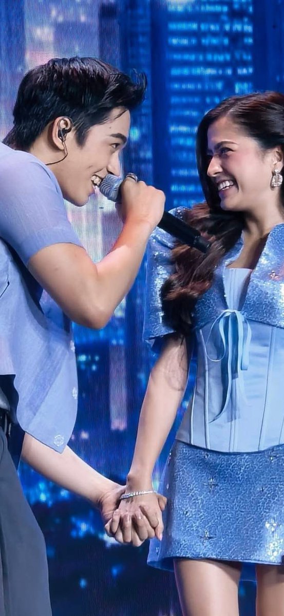 MHita83522808's tweet photo. Just a daily reminder that we support the most talented, hardworking, and visual-packed duo in the game.
Yeah, thatโs our GeLex!
Standard behavior from our chart-topping kings and queens.
โGELEX RETURNS ASAPXP
#TheWaitIsOverGeLex https://t.co/Fu4PElLL4m