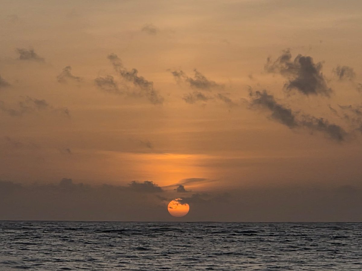 marlon_gracia's tweet photo. Un último amanecer bonito, por ahora 🌅 https://t.co/4oPHwh5g8l