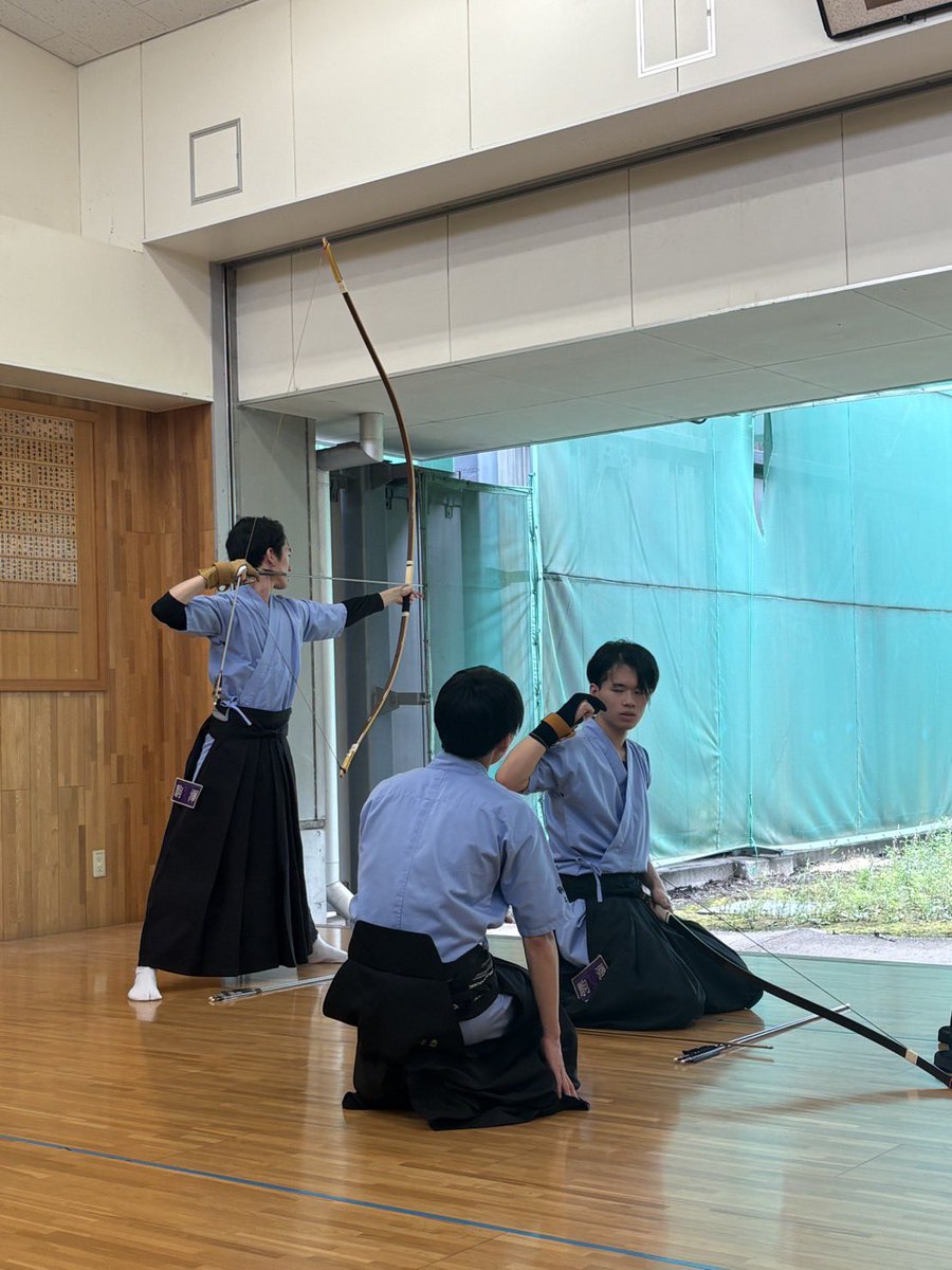 komakyuu's tweet photo. 【男子練習試合結果】
全関形式にて、6月7日に駒澤大学で行われました
対高千穂大学戦の結果をご報告いたします。

駒澤大学            4勝
高千穂大学        1勝

以上の結果、本学の勝ちとなりました。
高千穂大学の皆様、誠にありがとうございました。

#駒澤大学体育会弓道部
#青上の誇り https://t.co/eo8dgpJso5