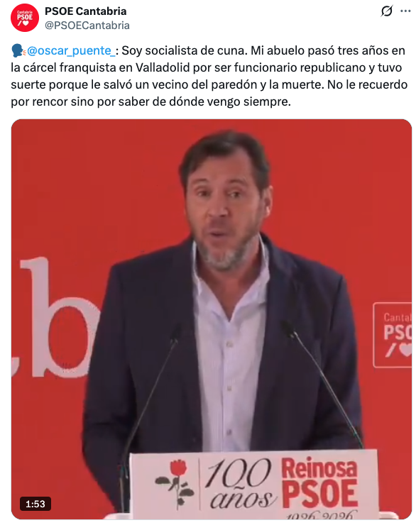 berta1974's tweet photo. 'Soy socialista de cuna'.
Dos cosas me llaman la atención de estas declaraciones:
- Por una parte el empeño que tienen los socialistas en hablar de alguno de sus abuelos... suelen olvidar que todos tuvieron cuatro y que, dado que vivieron una guerra civil, lo más probable es que los tuvieran en ambos bandos (y si no a los abuelos a los tíos abuelos...).
- Por otra parte el pedigree del que hacen gala al recordar solo a los abuelos que encajan en su relato; eso me hacer a mi recordar a mi abuela, que no sé si lo era de cuna o no pero era socialista hasta que dejó de serlo: siempre iba a votar, consideraba una irresponsabilidad no hacerlo (supongo que porque recordaba muy bien cuando no se podía votar) y votaba siempre al PSOE porque era el partido que ayudaba a progresar a los pobres, era el suyo, no el de los militares y gente bien de Ferrol que hacían encargos a su padre, ebanista él, y luego no le pagaban... Eso fue así hasta que el PSOE aprobó las pensiones no contributivas porque al recordar como ella contribuyó durante 15 años aguantando las chuflas de otras mujeres en su misma situación que le decía que para qué pagaba, que la pensión iba a ser una birria (agraria) y que ya tendrían la de los maridos... Cuando llegó el momento de la pensión ella cobró la agraria y las que no cotizaran, a pesar de tener la pensión de los maridos, la no contributiva que era prácticamente lo mismo. Mi abuela dejó de votar al PSOE porque lo que ella era de cuna era progresista y currante así que no votaba a quien le tomaba el pelo... 
Ser de la ideología que sea y serlo de cuna es hurtarse el derecho y la obligación de pensar por uno mismo, de ser racional, crítico y, en lo posible, objetivo... Eso, o es que se vive muy bien siendo socialista de cuna, que también puede ser.