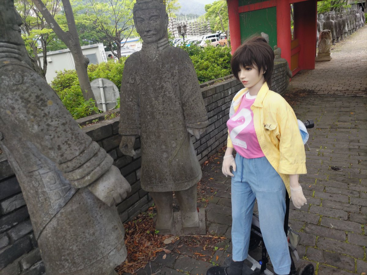 G5Ckc2osqU3gQvw's tweet photo. 怪しさ1000%太陽公園その2
平日しか撮影できないので休んで宿取ってきてる、ガソリン、高速代も！とゴネてみたら https://t.co/L3CJQ7jsj8