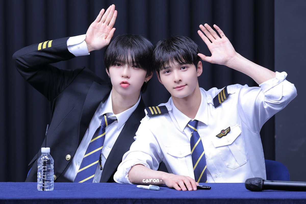 m_ackiah's tweet photo. 260607 뮤빗
👉🏻마카이브🐰

#마카야 #브라이언 #MACKIAH #BRIAN #앰퍼샌드원 #AMPERSANDONE https://t.co/dTFholvOgQ