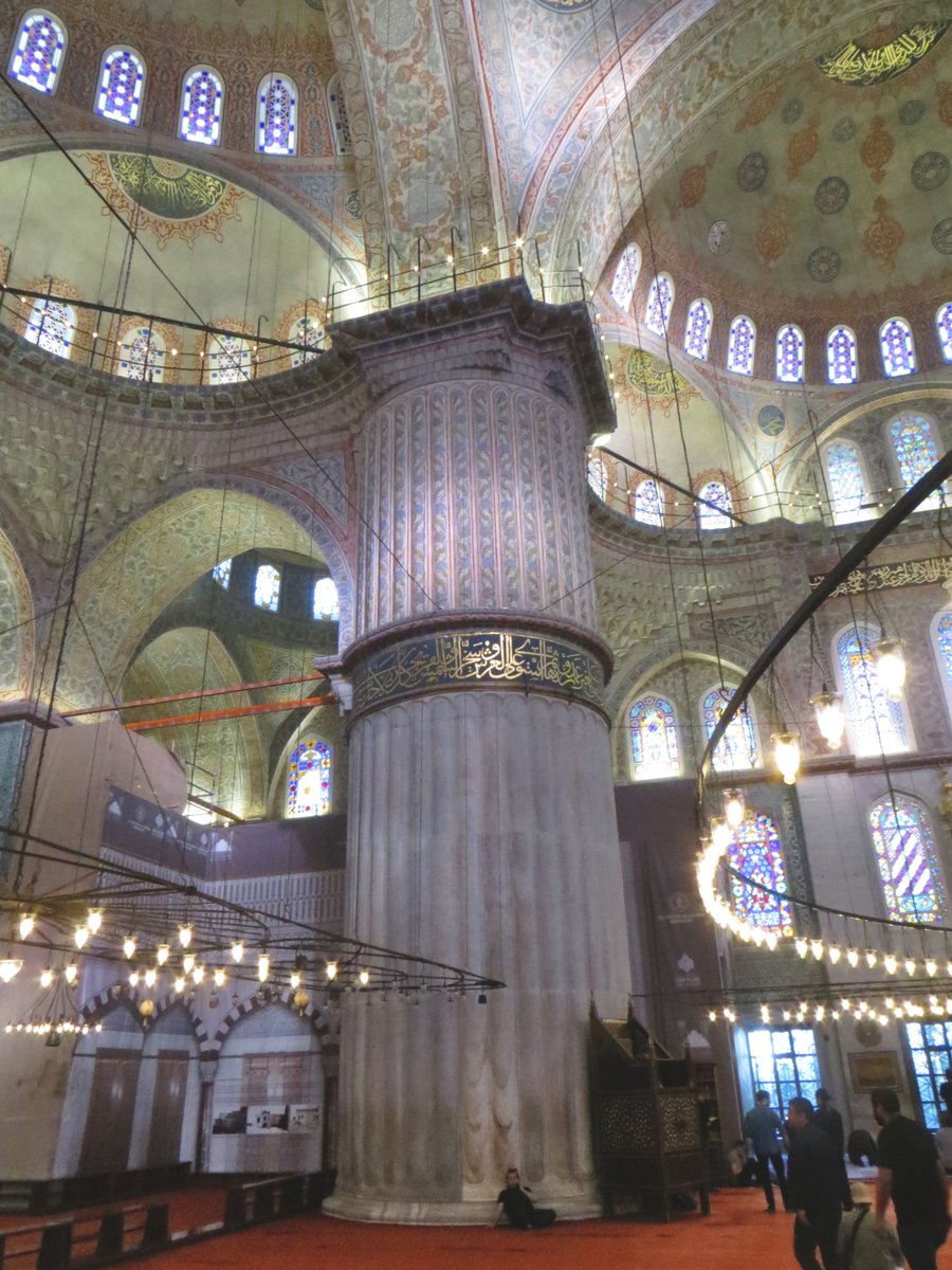 M_Stachnicki's tweet photo. We finally went to see the interior of the Sultanahmet mosque one evening after the crowds had gone. It was breathtaking, the evening sun was lighting up the stained glass, the ceiling details and tiles beatifully. #turkey #istanbul #sultanahmet #bluemosque https://t.co/sVKoTlRF5I