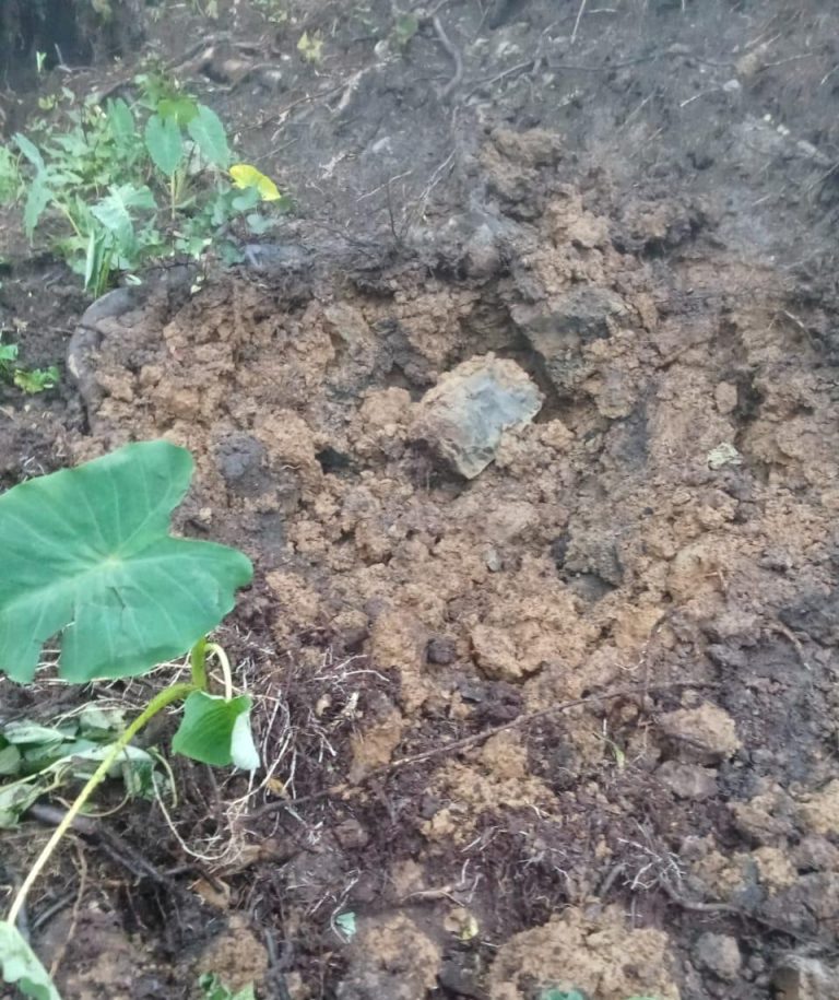 BenJamin2012373's tweet photo. Dengan Pesawat Nirawak, Militer Indonesia Serang Kebun dan Rumah-rumah Warga Nduga

https://t.co/2GEUZiyPEg https://t.co/GrxyRIbUy4