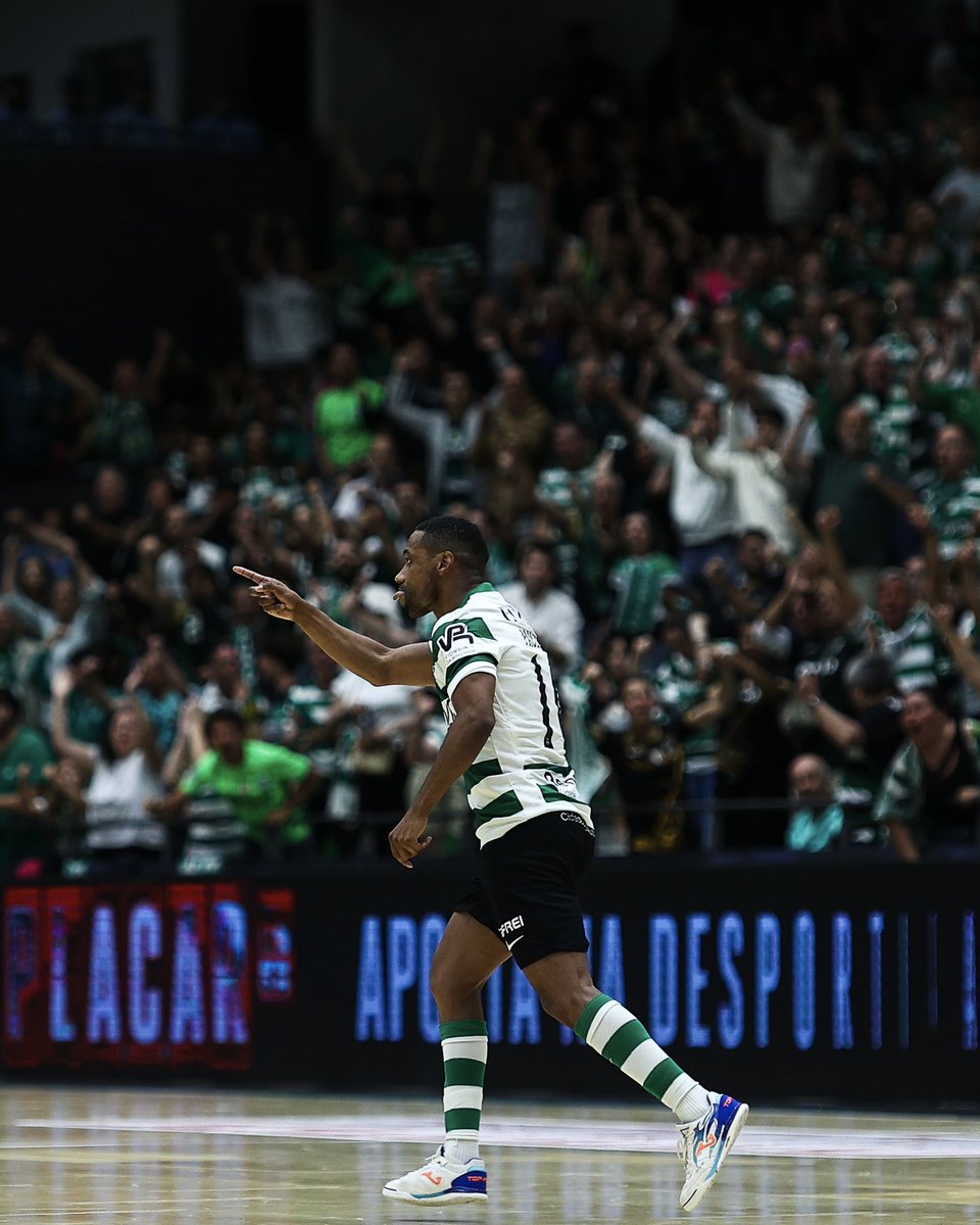 SCPModalidades's tweet photo. 🌋 O Pavilhão João Rocha recebe o jogo decisivo da meia-final da #LigaPlacard com 🏡 𝑬𝑺𝑮𝑶𝑻𝑨𝑫𝑨 ✅

Com tudo, Sportinguistas 💚 #FutsalSCP https://t.co/dkBnqzWzDB
