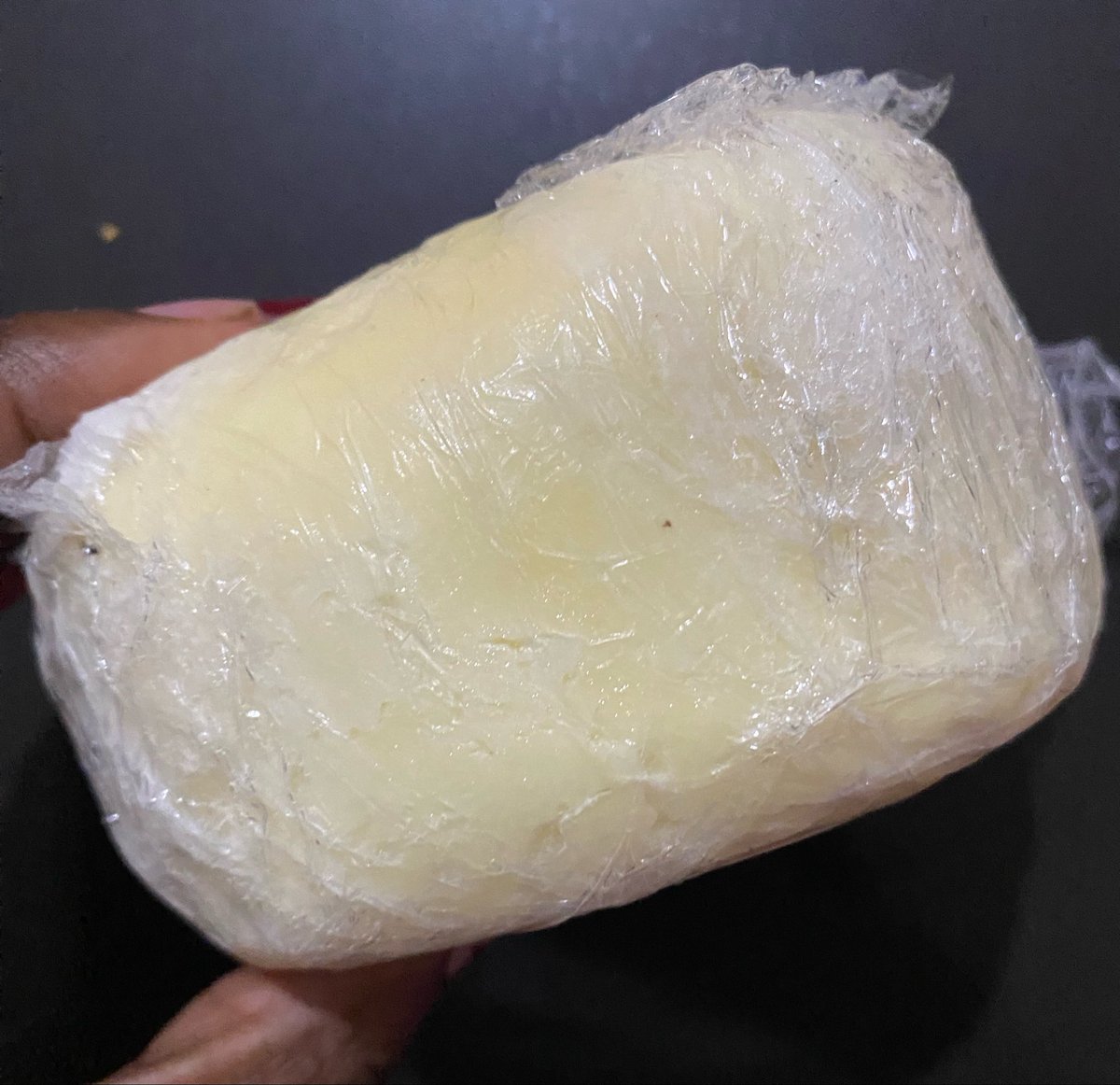Nviar2's tweet photo. If you’re in Nyeri-Mweiga kuna place they sell a Kg of mozzarella at 1100, they make amazing cheddar as well na gouda https://t.co/kJWhIC9RiM