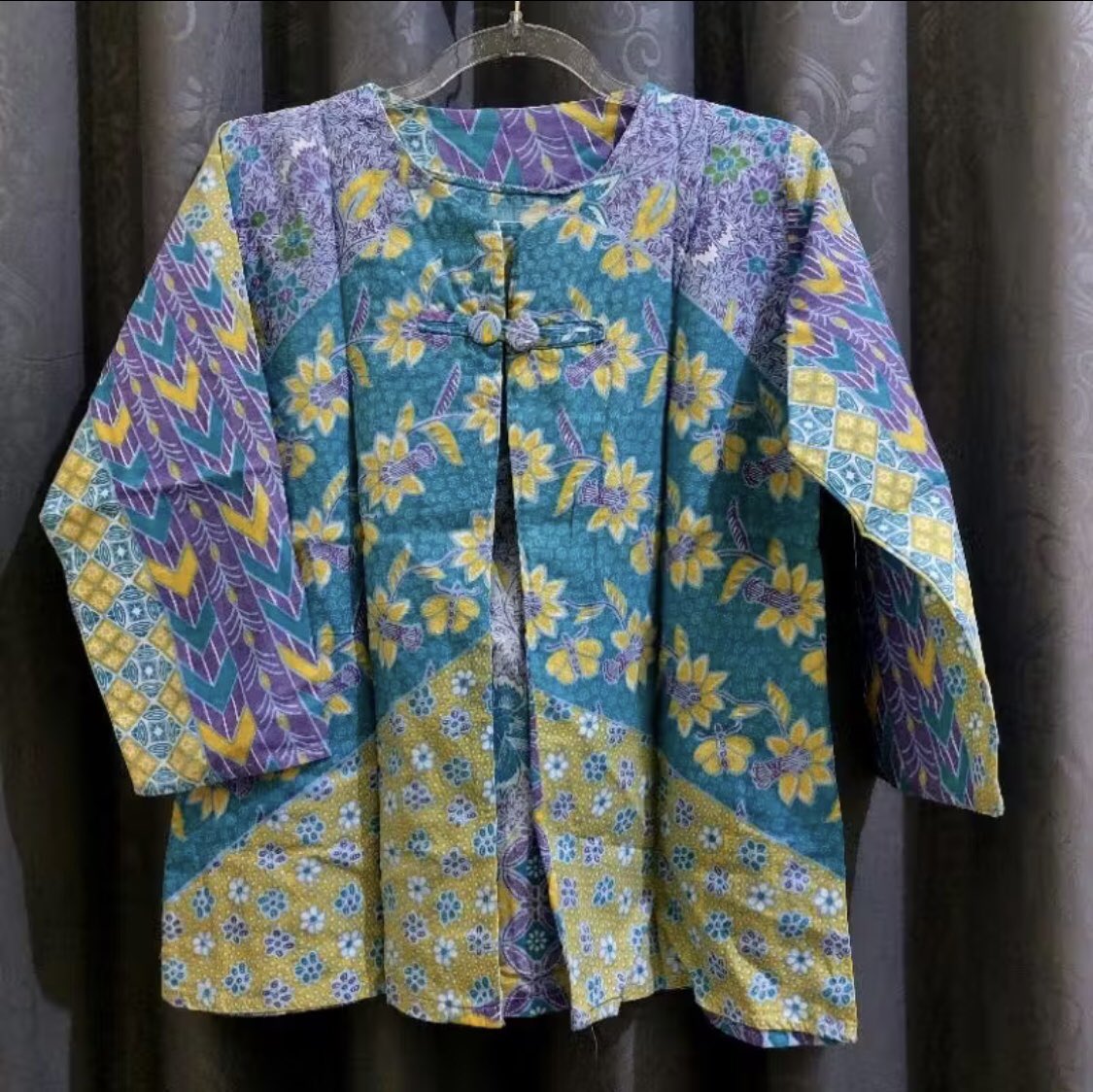 dumpdumby18's tweet photo. preloved batik wanita

💸 Rp. 25.000
dm for detail yaa

boleh langsung co ajaa
https://t.co/RsGskORPIC https://t.co/0DrPgQureA