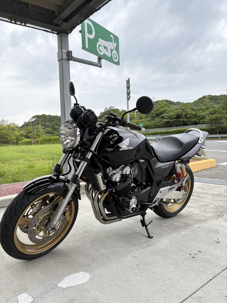 23__est's tweet photo. エストレヤを降りて、CB400SF NC39 に乗り換えました！！ https://t.co/MEl7t6AJ7k