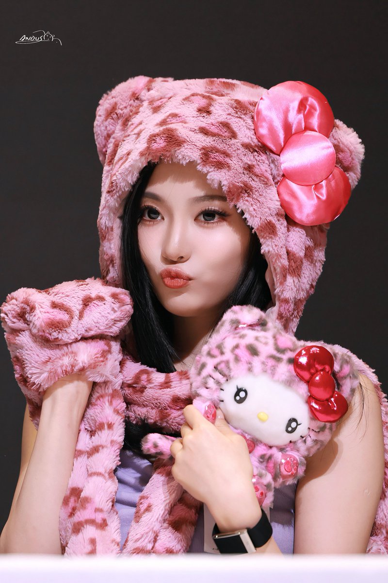 AndusMui's tweet photo. 260607 SW fansign event

#NINGNING #aespa
#닝닝 #宁宁 #宁艺卓 https://t.co/MkWTHaxWfa