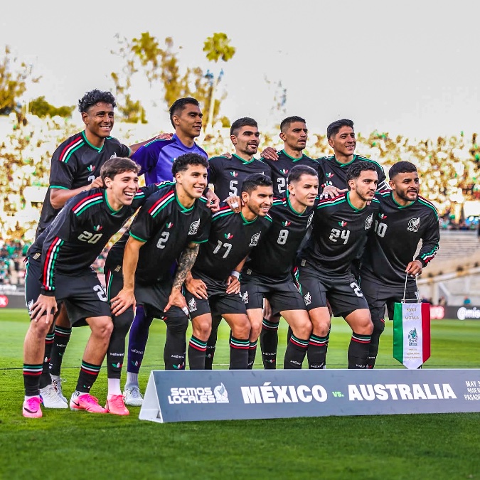 eurofootcom's tweet photo. 🚨🌎 𝐎𝐅𝐅𝐈𝐂𝐈𝐀𝐋 | THE 2026 WORLD CUP STARTS TODAY! 🏆✅

🇲🇽 Mexico vs South Africa 🇿🇦 https://t.co/hqBgCO8Zkf
