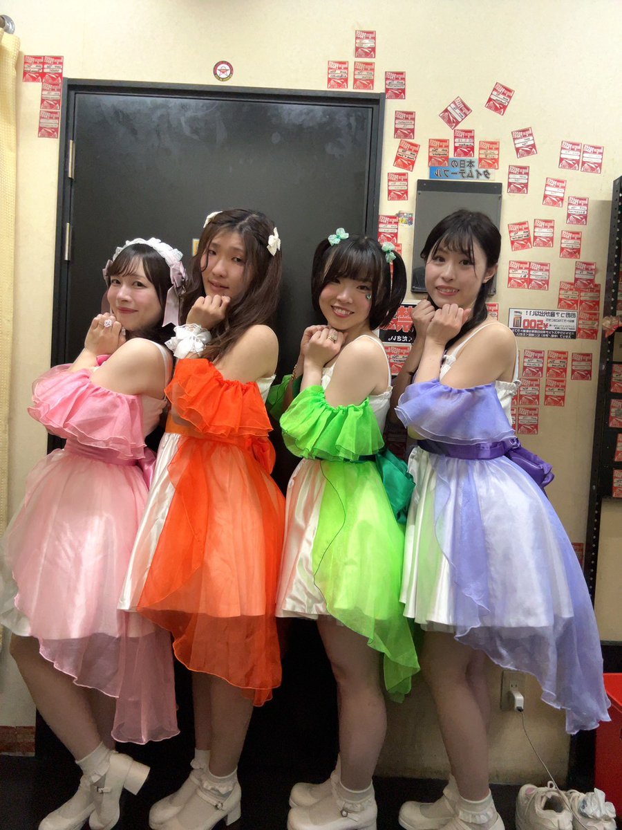_yumemidoki's tweet photo. 本日は川越デパーチャー足もと悪い中ご来場いただきありがとうございました🙇🏻
🍖7/4（土）BBQオフ会お早めに🙏
お肉大好き💙みなみさん卒業一週間前ラスト💦
ららぽーと富士見15:00～3H
※先着定員制まもなく
https://t.co/uojuI7INIH
★メンバー4人のおすすめ食材
※お好きなお飲み物ご持参ください
※雨天決行（屋根あり）