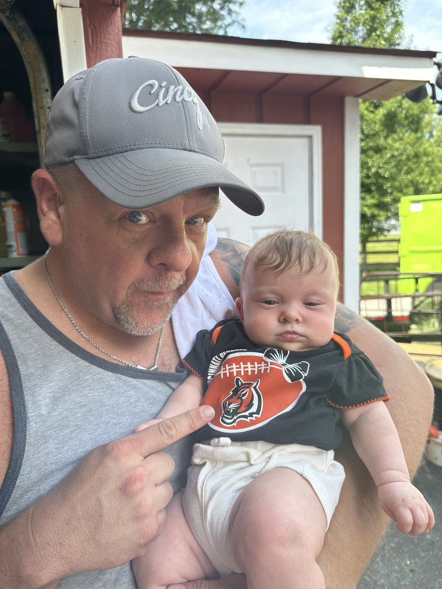 TonyDaTiger96's tweet photo. Yesterday, while grinding away at my parents’ house, I hit pause for some Claire and papaw Time and LOOK at this little one already repping our @Bengals WhoDey! #WhoDey #TonyDaTiger #FanOfFans #2023FOTY #CharityMatters #DoGood #PapawMufasa . https://t.co/Mwlmb3XRZ5
