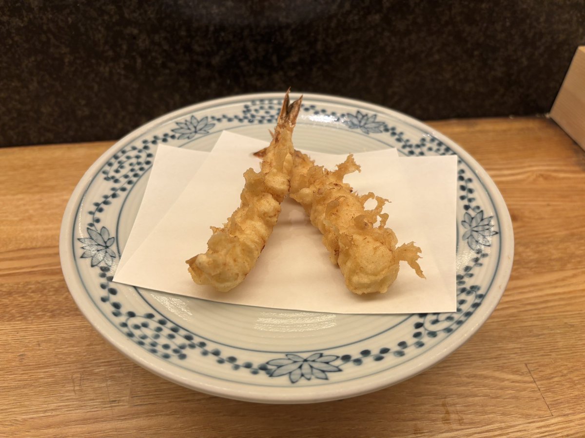 nec1oudy's tweet photo. お昼に久々に天ぷら食べたら夕方から胃の調子が悪い。ついに晩御飯だけでなく昼ごはんでも油物受け付けなくなってしまった己の胃が恨めしい。 https://t.co/OQ3PjoxAeV
