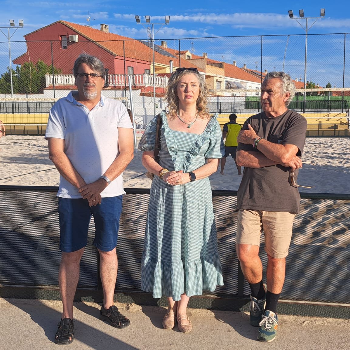 VOXDipuCR's tweet photo. 🏐 El Parque Rivas Moreno de Miguelturra acogió la Fase Final Provincial Escolar de Vóley Playa.

@pa_saldanha acompañó a los jóvenes deportistas en una jornada de competición, convivencia y deporte base.

Apoyar el deporte escolar es apostar por salud, valores y futuro. https://t.co/VUNdxGvc7Y