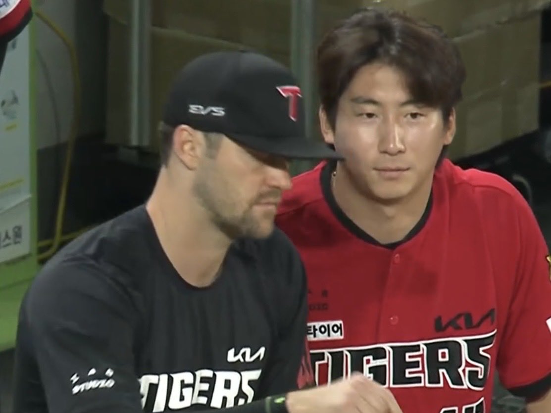 5iat1gers's tweet photo. 또 넬헤라 돼서 안정형 코끼리가 계속 말 걸어주는 중 씨밫 https://t.co/n7nOAIRn4N