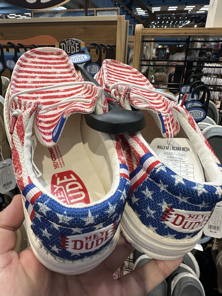 Teddylofficial's tweet photo. Found my Fourth of July shoes! https://t.co/dJOMuUG8Ec