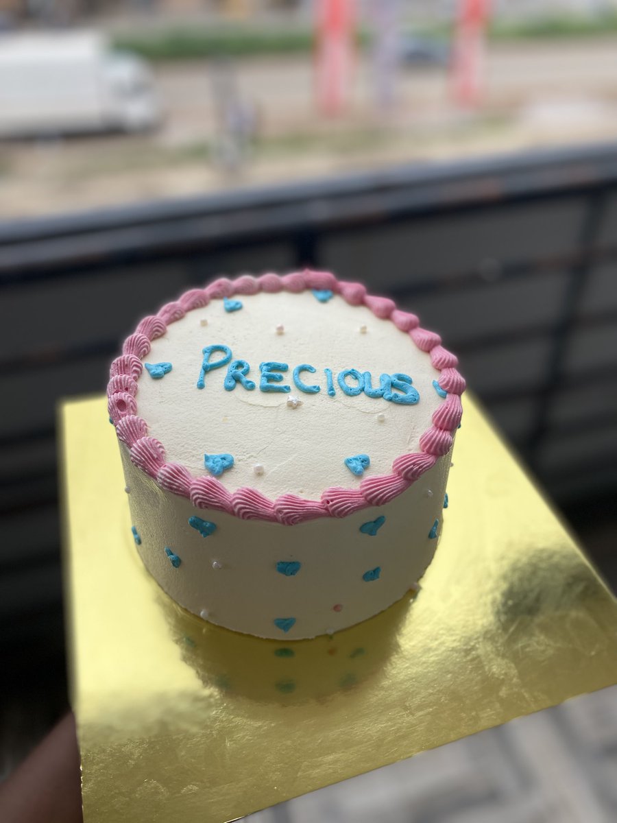 The_Slice__'s tweet photo. Precious 💐 https://t.co/mQhBVeG50b