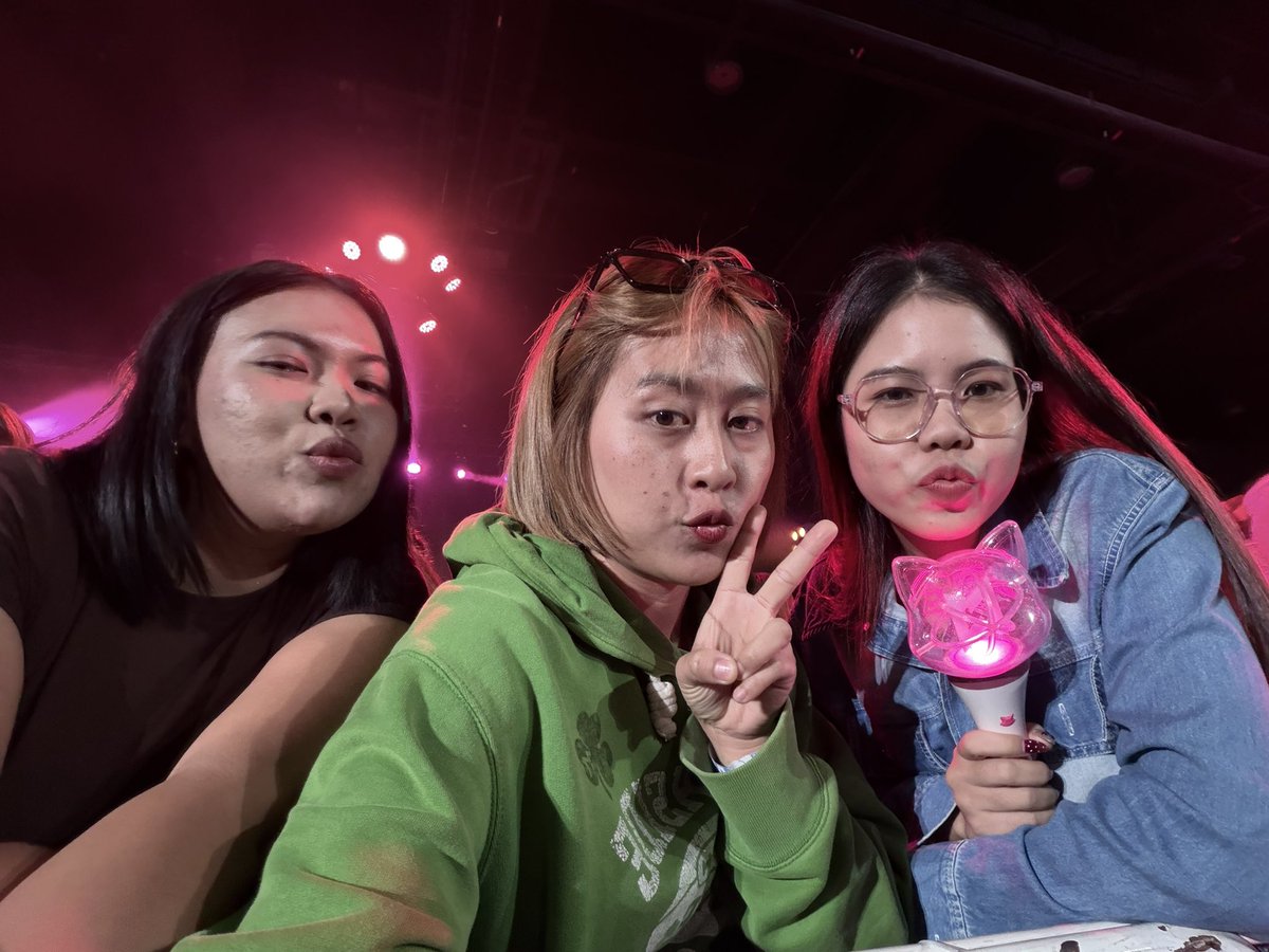 bibi_app's tweet photo. แม่พร้อมมมมมมมมมมมมมมมมมมม

#CATTSHIRT2026xNuNew
#CATTSHIRT2026 #Nunew https://t.co/6q5f9BnFam