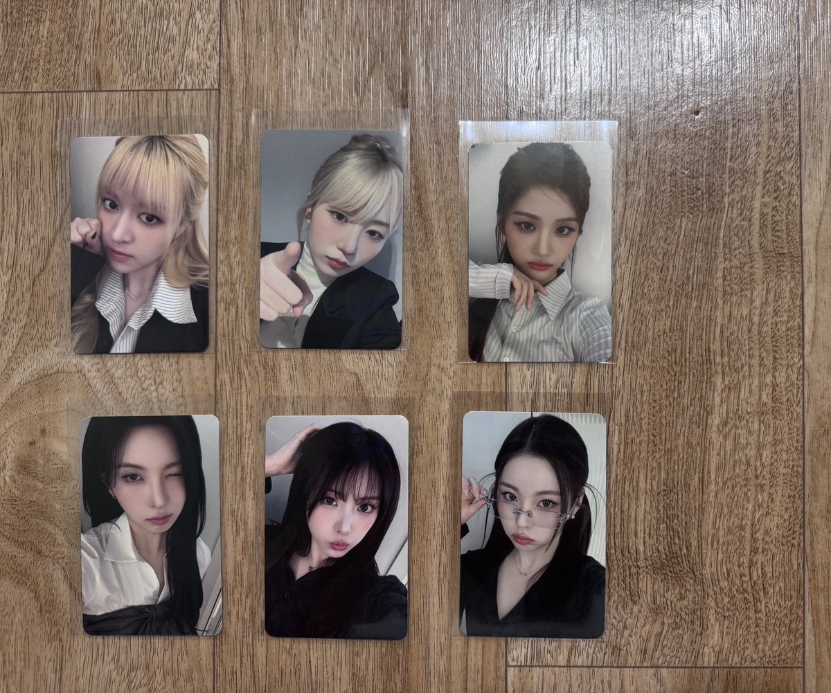 sullyoon2222's tweet photo. 엔믹스 nmixx  Blue Valentine 포카 양도 합니다

메이크스타 MAKESTAR 대면

set7.5

릴리 해원 설윤 배이 지우 규진 lily haewon sullyoon bae jiwoo kyujin 폴라 싸폴 포토카드 미공포 pola 사웨 위드뮤 모켓샵 디마뮤 멬스  에버라인 https://t.co/Jlr2r5Jayn