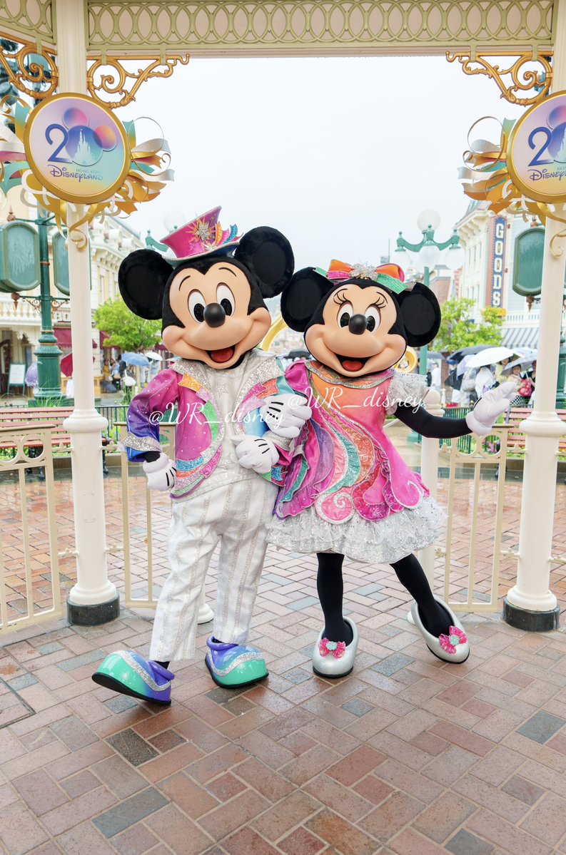 WR_disney's tweet photo. 沢山楽しんだ香港ディズニーランド20周年でした✨✨ https://t.co/Ty1EaoI3Nx
