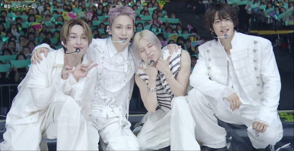 jj226v6's tweet photo. Kibum's POV:
My                      My                         Oh
precious 1       precious 2            well https://t.co/NONohR7XIr