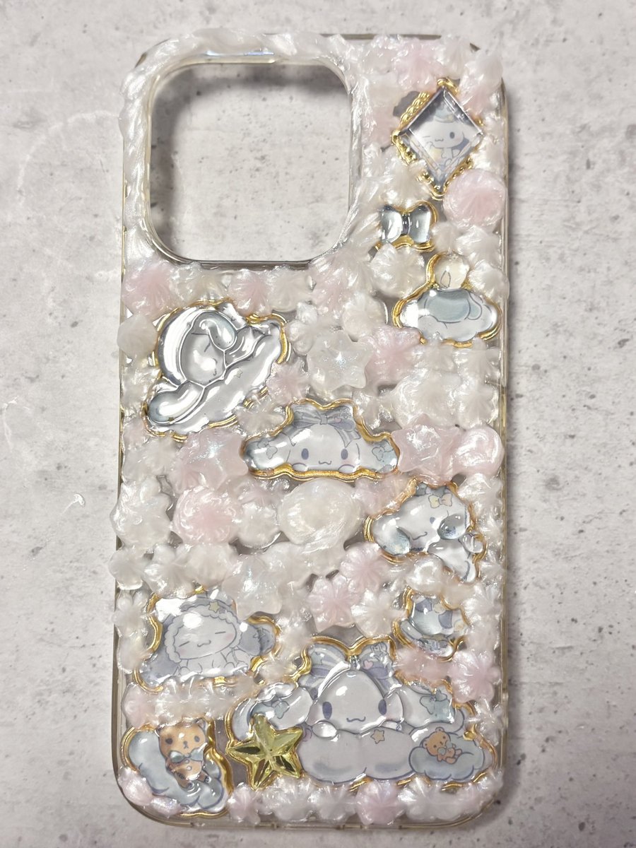 chacochaa's tweet photo. 楽しすぎるから職業にしようかな🙄
もっと色んな色のクリームとビーズ買ってこよ。 https://t.co/fQAtRLA4W6