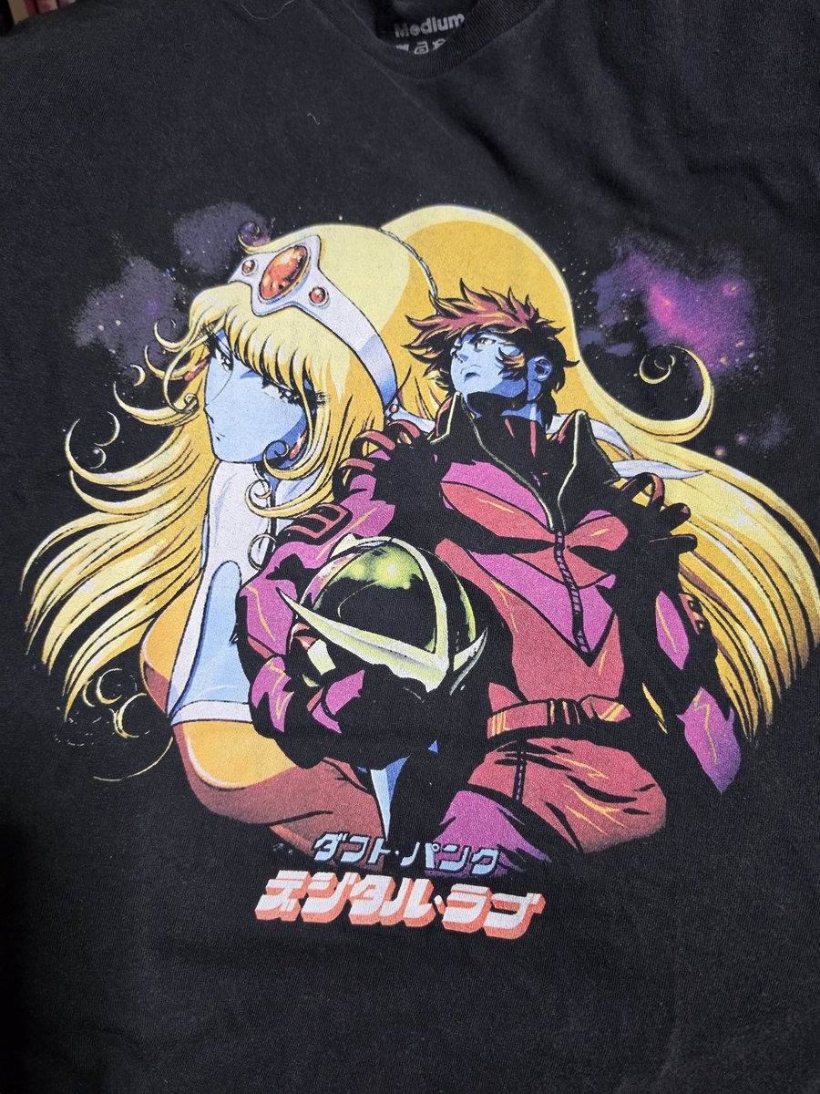 yu39rocket's tweet photo. 古着Tシャツ祭り😘
①　黒執事の死神グレル
②　ロードランナー
③　ダフト・パンク
④　スターウォーズのパロディT https://t.co/mP7LXPGqCL