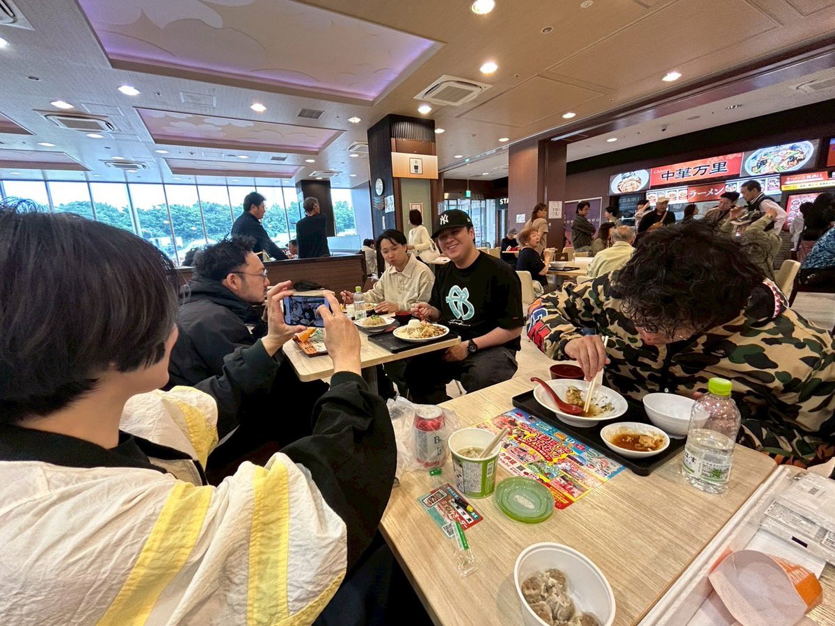 rapakowa's tweet photo. ラッパーの怖い話　第十三夜　〜静岡激闘編〜 
静岡でしか見られないラッパー、怪談師のコラボ、ここでしか生まれない空気感。まだご覧になってない方は今夜までとなっておりますので、ぜひご覧ください！今後は道中のロードムービー的なのも撮りたいな‥(マキダシ)
https://t.co/eS8q3iH84W #ラパ怖 https://t.co/9OeUiPxEv2