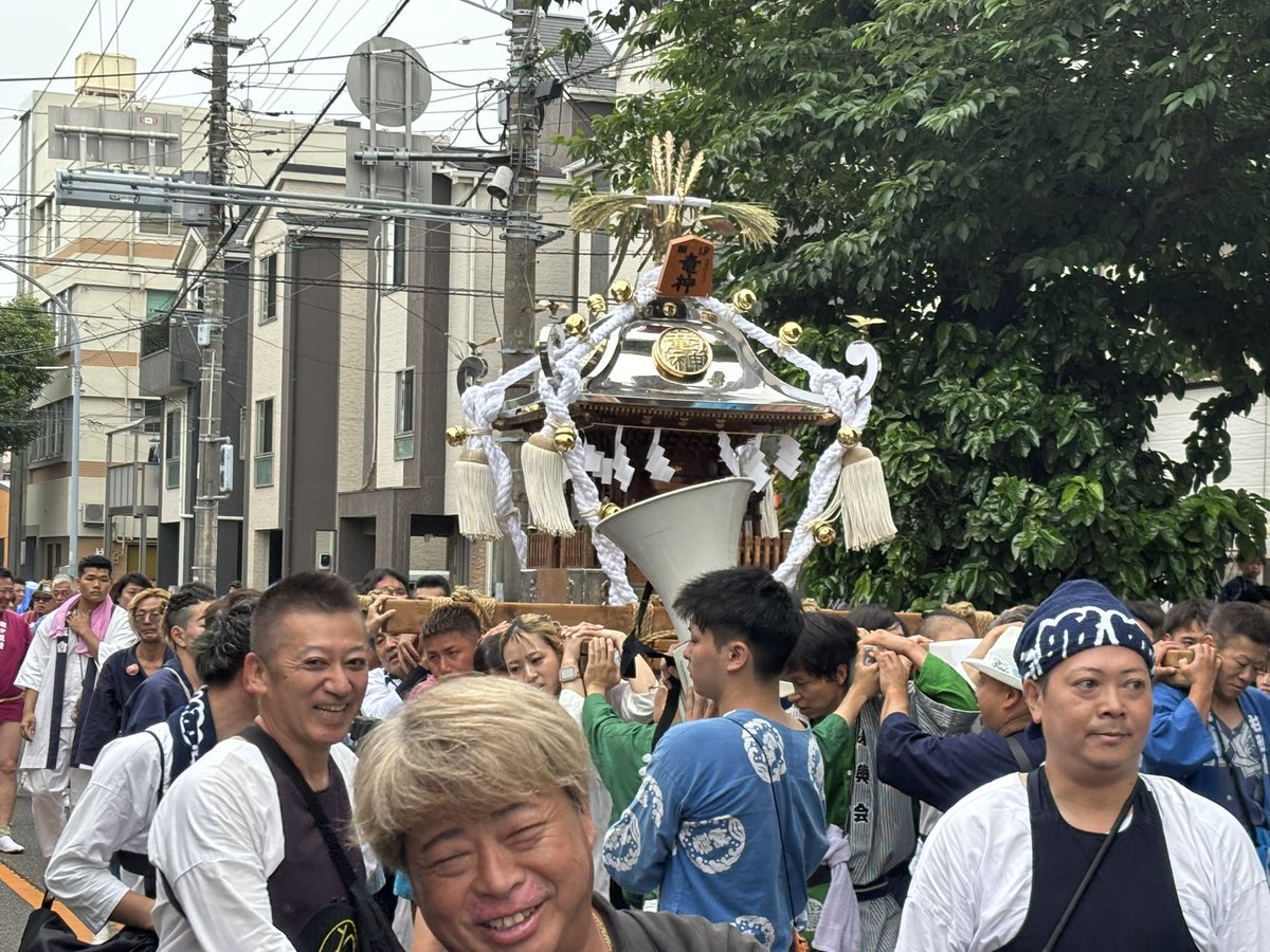mitsurooooo's tweet photo. 今日は横浜市鶴見区の潮田(うしおだ)神社の例祭に( ﾉ˶'∀'˶)ﾉ"

来年は本社神輿が担げるらしい!!
行かなきゃね( ﾉ˶'∀'˶)ﾉ" https://t.co/RZenV6fEpu