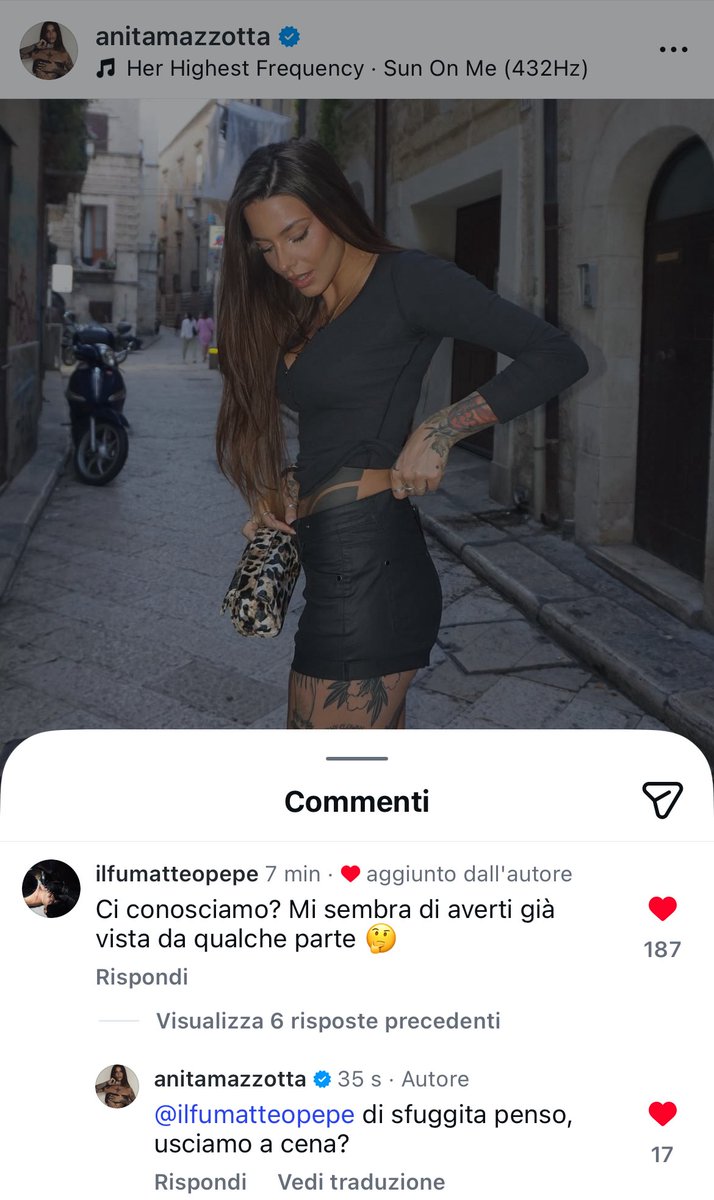 alliknowsadsong's tweet photo. ma questi due stanno flirtando in pubblico nei commenti MA QUANTO si amano i cucc 🤧🤧
non è quantificabile 🫠🫠🫠🫠 https://t.co/WZTcm151He