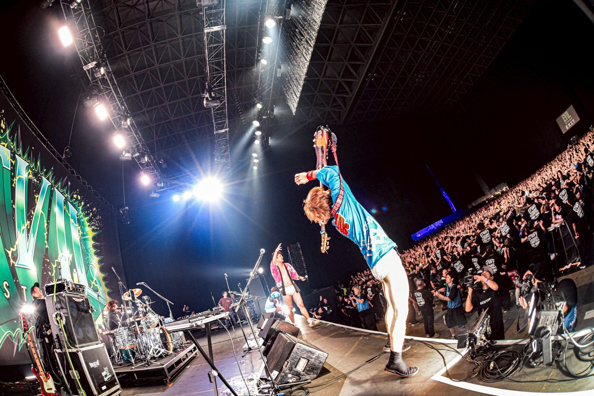 suxingcyuta's tweet photo. SATANIC CARNIVAL 2026
今年も呼んでもらえて嬉しかった！
出演バンドも来てる皆さまもめちゃ強！
頭から最後までコミックバンドやらせて頂きました！やり切ったー！
また呼んでもらえるよう1年間精進します！
ありがとございました！
📷@k_akn35 
#サタニック https://t.co/0M5rGeQNv0