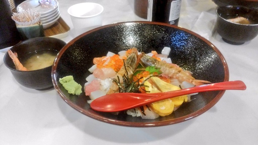 835wright's tweet photo. 久しぶりに、海鮮丼食べたいな🤩🤤 https://t.co/hSAMnEQiW6