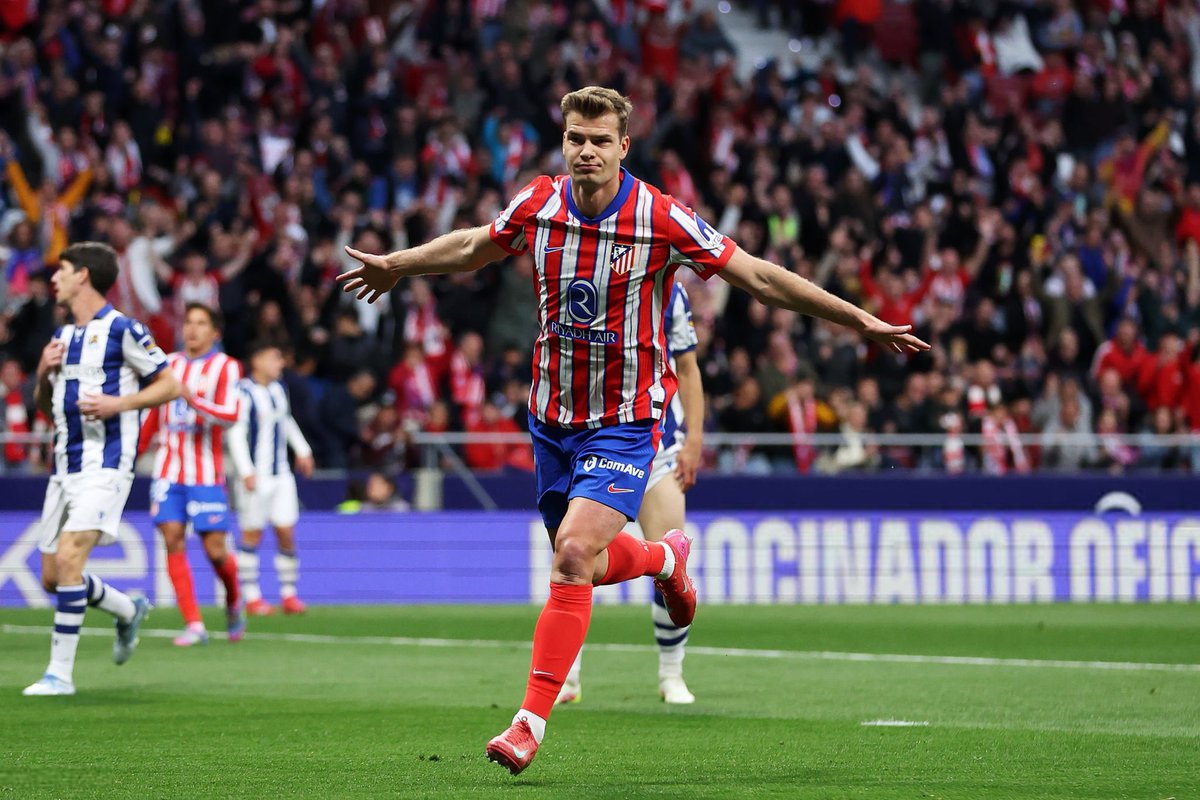 ItalyFootball70's tweet photo. 🚨⚪️⚫️Accordo tra #Sorloth e la #Juventus sui termini personali.

Si continua a trattare per trovare un intesa con ľ #AtleticoMadrid.👀 https://t.co/UspwxDVrsV