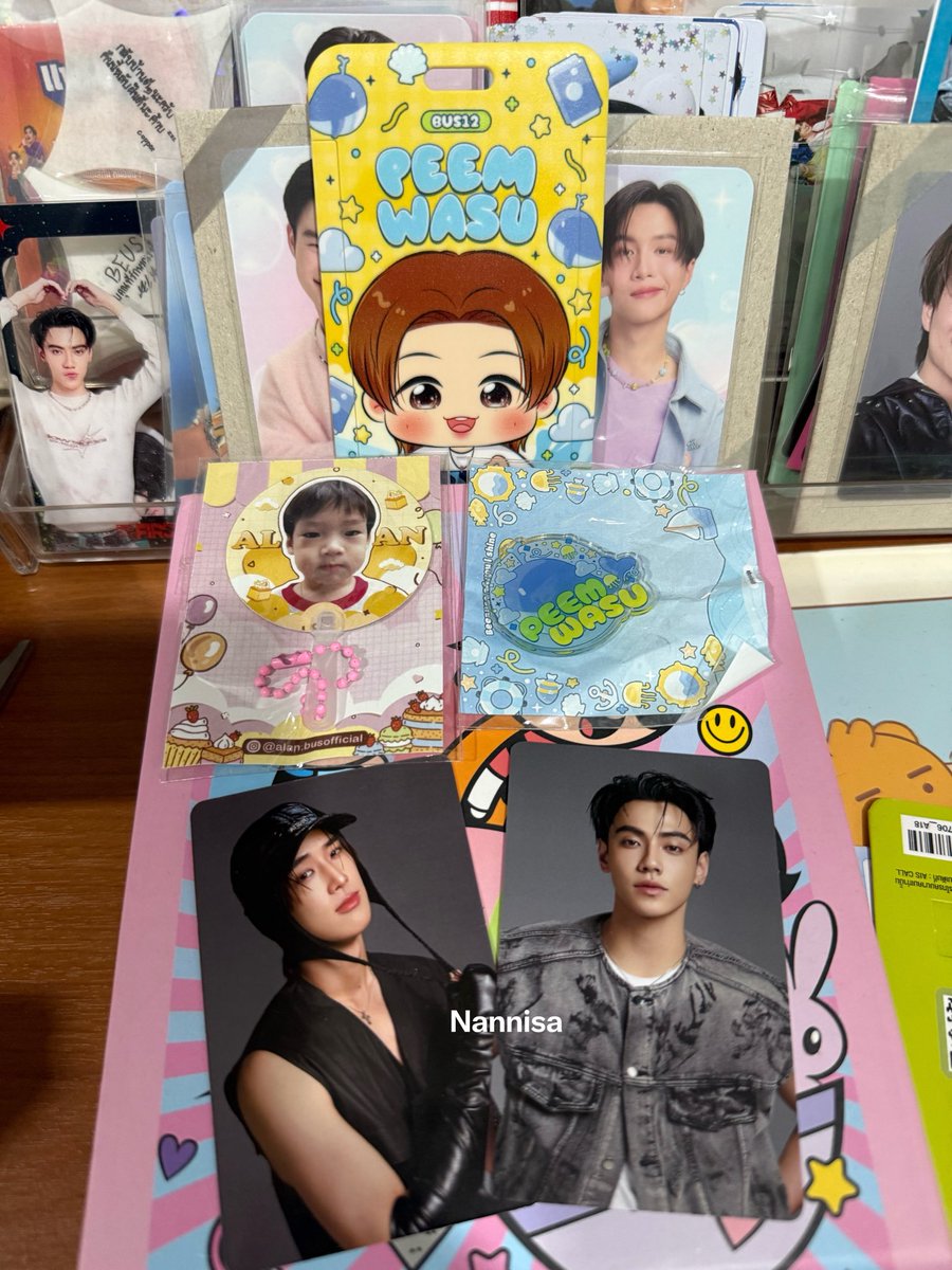 detpolmat2532's tweet photo. มีน้องที่น่ารักมากๆ คนนึง ส่งสิ่งนี้มาให้
งื้อ น่ารักกับพี่สาวน้องภีม น้องอลัน มากจัง
แล้วคือหล่อมากจริง
ขอบคุณมากน๊า ❤️🫶🏻❤️
บีอัสที่เจอ และรู้จัก น่ารักกันมาก💙
#PEEMWASU
#BEUS https://t.co/hh93Q1j9Wz