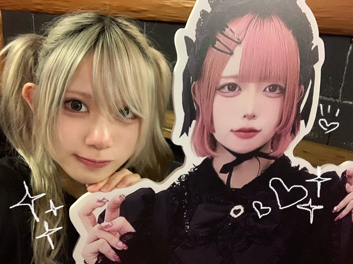 ExOS_Negi's tweet photo. エキセルフのるあちゃんとお写真撮っていただきました❣️🌟かわいい😍
お誕生日おめでとうございます！！！
何ヶ月も前から準備して、細かい部分までこだわるるあちゃんの発表会が大成功でとっても嬉しかったです‼️また是非呼んでください‼️ https://t.co/tcIfne4uaf