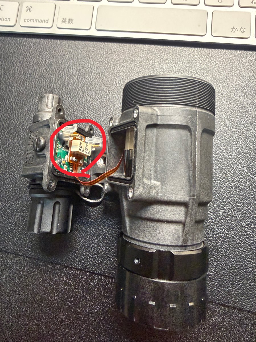taiti_2018's tweet photo. talonにmx-11769をインストールしようとしたところ
まさかのピグテールが干渉して使えませんでした😭
もっと薄いピグテールなら使えそうです

RVM-14は使用可能みたいですので
もしtalonをご検討の方ご注意ください https://t.co/NT4tOf5Aeh