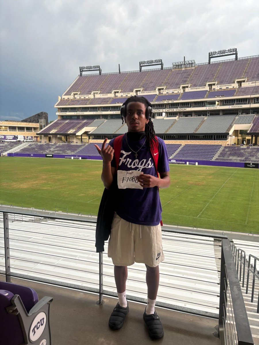 Aiden_Sanders83's tweet photo. Had such a great time @TCUFootball mega camp.. glad I got to go out and compete and showcase my route-running ability and my ability to create separation during 1on1s to catch the eye of @CoachFin_  Thankful that I got to compete.. Just one of many!! @ChapinHuskiesFB #Gobeavers https://t.co/GfLoN0MZto