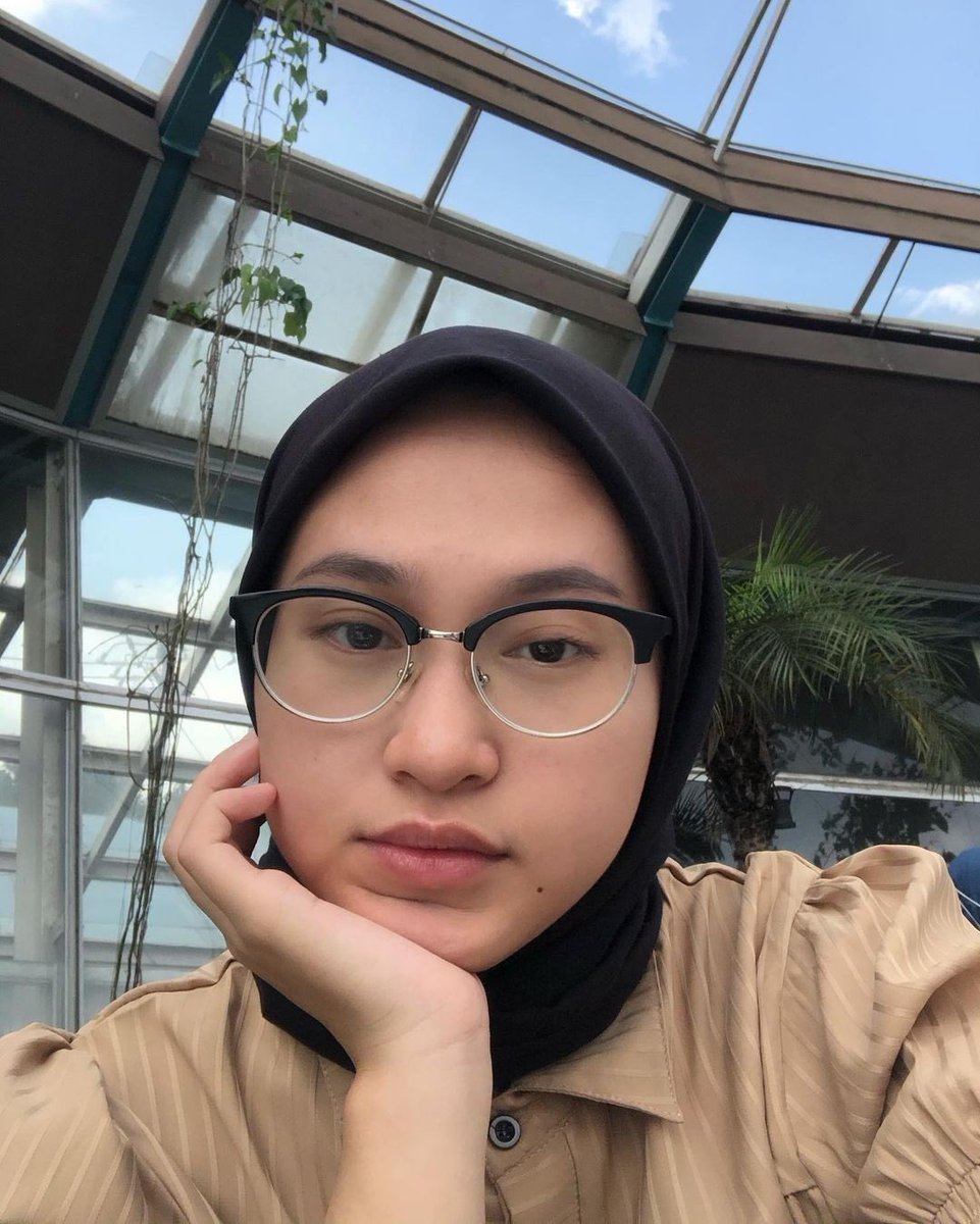 SusuMadum4's tweet photo. Diluar terlihat polos tapi aslinya binal🥵 https://t.co/fesJqUvoDq